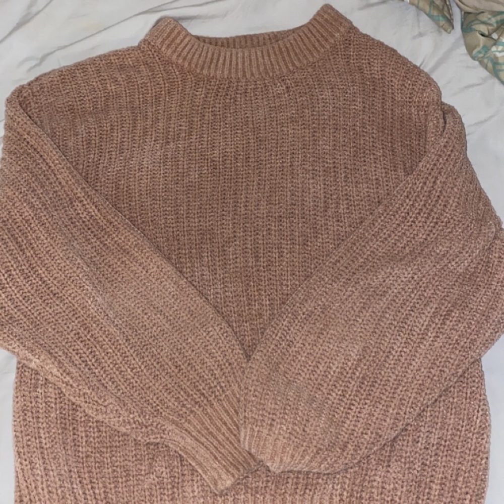 Aritzia pullover sweater